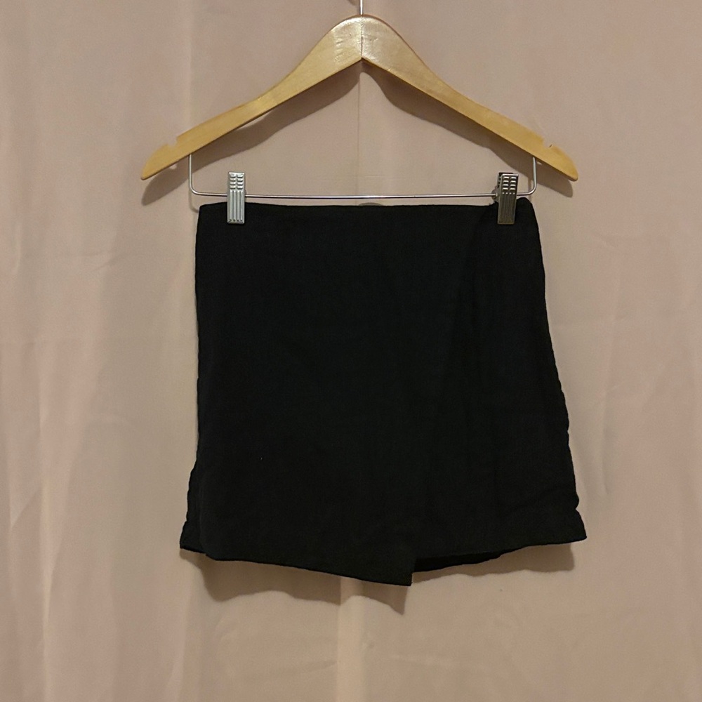 Abercrombie & Fitch Black Skort